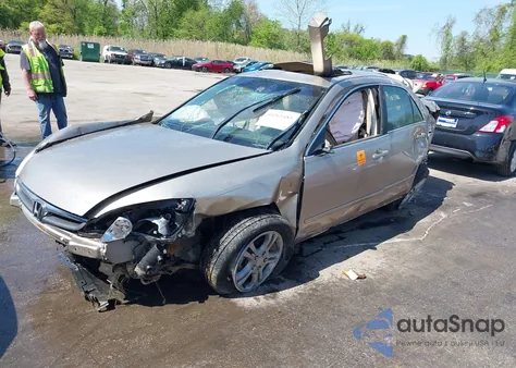 2006 Honda Accord 2.4 Ex from USA, damaged, VIN 1HGCM56796A095164